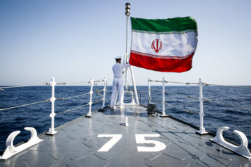 ناوگروه رزمی ۸۶ نیروی دریایی پیام صلح و دوستی ایران را به دنیا منتقل کرد