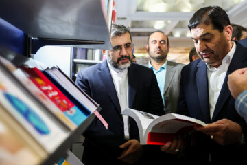 Mohammad Mokhber, premier vice-président iranien, a rendu visite à la Foire du Livre de Téhéran 
