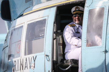 El comandante de las Fuerzas Navales del Ejército de Irán da la bienvenida a los marineros iraníes
