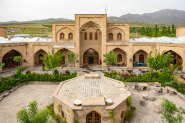 Visitar lugares culturales y turísticos del noroeste de Irán

