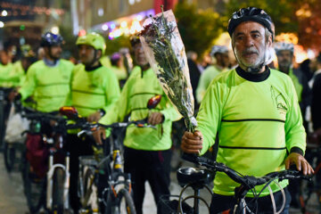 جشن دختران در شب میلاد حضرت معصومه(س)شجشن میلاد حضرت معصومه(س)