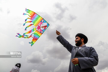 جشنواره باد بادک ها در زنجان