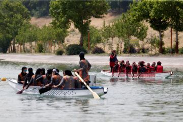 Course de bateaux-dragons des femmes iraniennes 