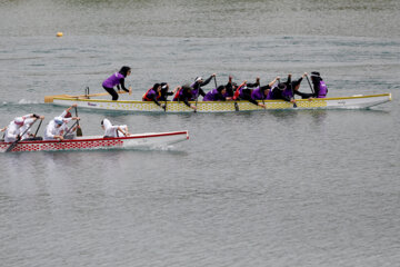 Course de bateaux-dragons des femmes iraniennes 