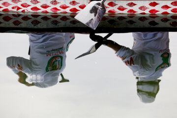 Course de bateaux-dragons des femmes iraniennes 