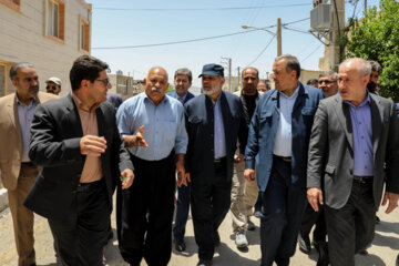 بازدید «احمد وحیدی» وزیر کشور از محله کارخانه نمک ایلام
