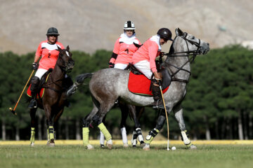 Compétitions nationales de polo féminin à Téhéran