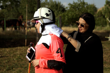 Compétitions nationales de polo féminin à Téhéran