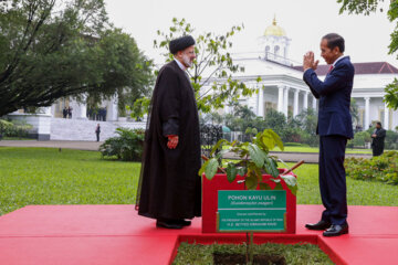 El primer día de la visita de Raisi a Indonesia
