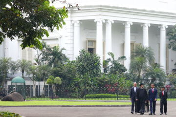 El primer día de la visita de Raisi a Indonesia
