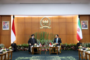 El primer día de la visita de Raisi a Indonesia
