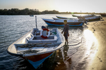 ساحل گواتر در بندر چابهار از شهرهای استان سیستان و بلوچستان و تنها بندر اقیانوسی ایران