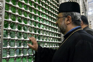 Las minorías de Irán renuevan su lealtad al Imam Jomeini 
