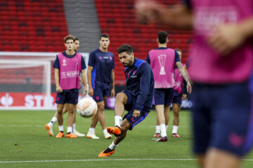 Entrenamiento del equipo español “Sevilla” en Hungría 
