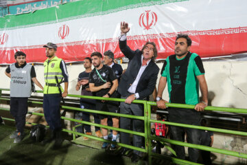 Le dernier match de la Coupe de football opposant les équipes Esteqlal et Persépolis s'est déroulé mercredi soir (31 mai 2023) au stade Azadi de Téhéran et s'est terminé avec la victoire de Persépolis 2-1. Les Rouges ont ainsi remporté le championnat.( Photo : Payam Thani - Ali SharifZadeh)