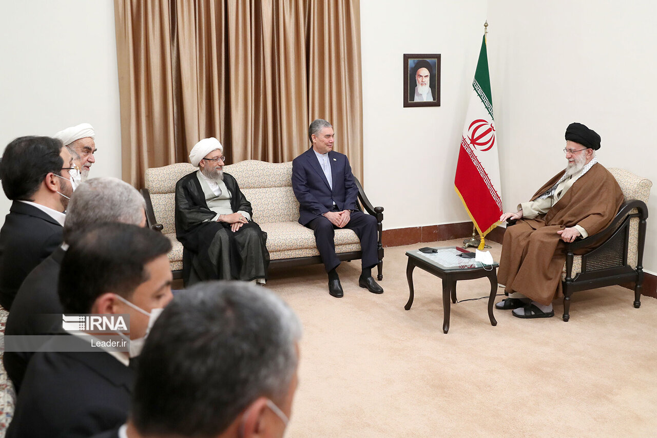 İslam İnkılabı Rehberi Türkmenistan Ulusal Konseyi Halk  Maslahatı Başkanı ile görüşmesinde: İran ve Türkmenistan akrabadır ve birçok ortak kültürel noktaları vardır 