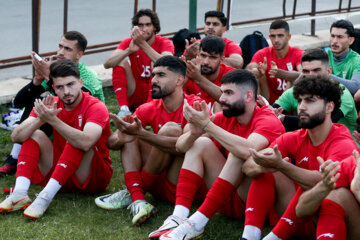 Entrenamiento del equipo iraní de fútbol Omid 
