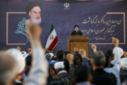 امام خمینی رح کی برسی کی تقریب میں صدر مملکت کی موجودگی کے مناظر
