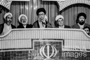 سخنرانی رهبر انقلاب در مراسم دومین سالگرد رحلت امام خمینی (ره)- سال ۱۳۷۰