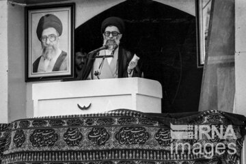 سخنرانی رهبر انقلاب در مراسم چهارمین سالگرد رحلت امام خمینی (ره) سال ۱۳۷۲