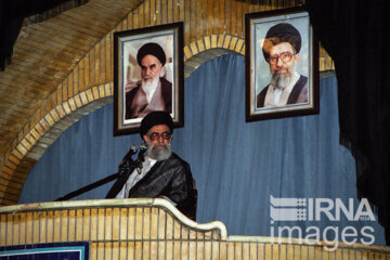 سخنرانی رهبر انقلاب در مراسم هفتمین سالگرد رحلت امام خمینی (ره) سال ۱۳۷۵
