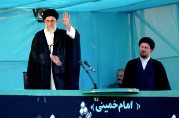 حضور رهبر انقلاب در مراسم یازدهمین سالگرد رحلت امام خمینی (ره) - سال ۱۳۷۹
