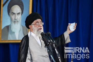سخنرانی رهبر انقلاب در مراسم بیست و یکمین سالگرد رحلت امام خمینی (ره) - سال ۱۳۸۹