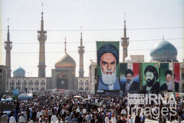 سخنرانی رهبر انقلاب در مراسم سیزدهمین سالگرد رحلت امام خمینی (ره)- سال ۱۳۸۰