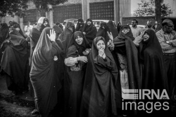 Triste disparition de l'Imam Khomeiny : des images inédites de la plus grande cérémonie funéraire du monde- juin 1989-Téhéran (Archives de l’IRNA)