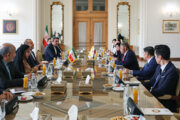 Die Außenminister Irans und Bruneis diskutieren über die bilateralen Beziehungen