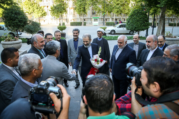  FM meets Iranian diplomat released from Belgian detention 