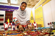 ۷۷ صنعتگر سیستان و بلوچستان در نمایشگاه روستا و عشایر کشور شرکت کردند