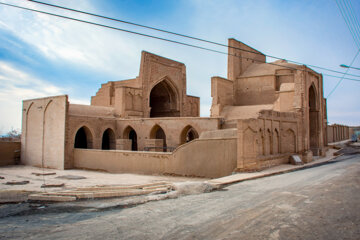 La grande mosquée de Forumad à Semnān 