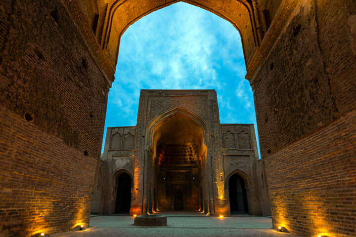 پیوند رمضان و نوروز با گلگشتی در مسجدهای تاریخی سمنان + فیلم