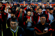 La ceremonia de graduación de estudiantes internacionales en Teherán
