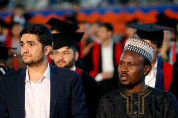 La ceremonia de graduación de estudiantes internacionales en Teherán