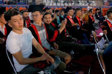 La ceremonia de graduación de estudiantes internacionales en Teherán