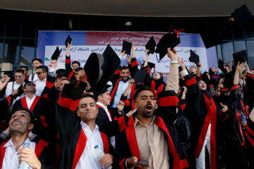 La ceremonia de graduación de estudiantes internacionales en Teherán