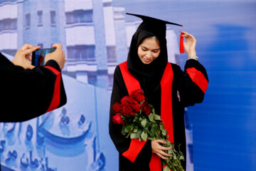 La ceremonia de graduación de estudiantes internacionales en Teherán