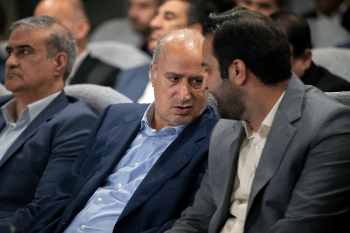 «کیش» با اولین زمین چمن هیبریدی کشور به دنیای فوتبال حرفهای سلام میکند