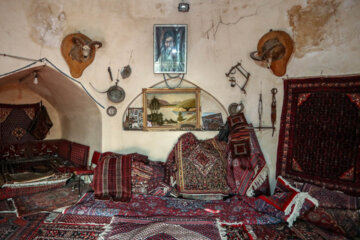 بازار سنتی فرش فروشان همدان 