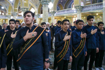 Ceremonia de duelo por el Imam Yawad (pb) en Qom
