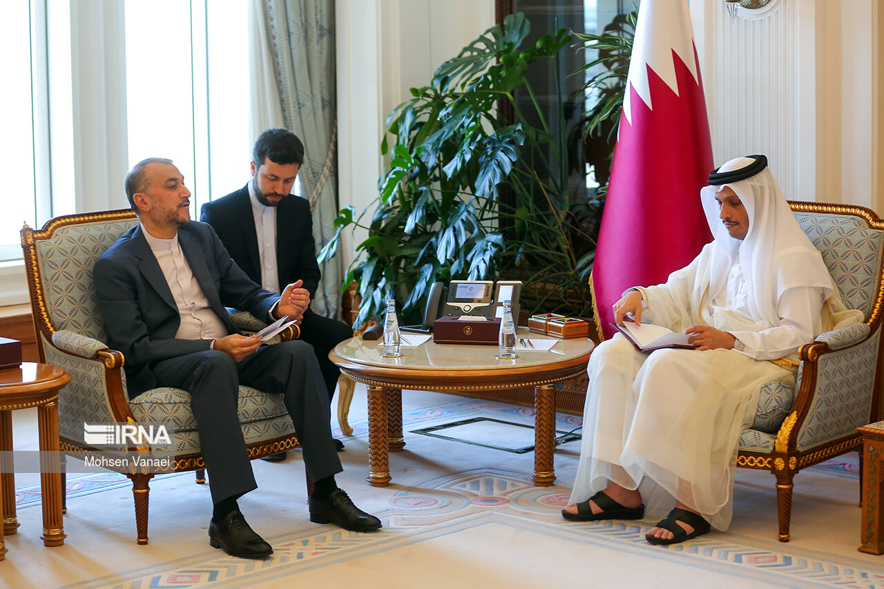 İran ve Katar Dışişleri Bakanları bir araya geldi ve görüştü 