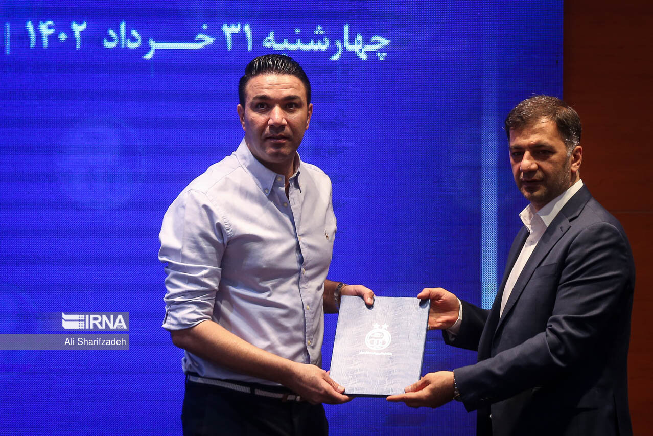 پایان معمای نکونام؛ «قراردادی در کار نبود که گم شود» پایان معمای نکونام؛ «قراردادی در کار نبود که گم شود»