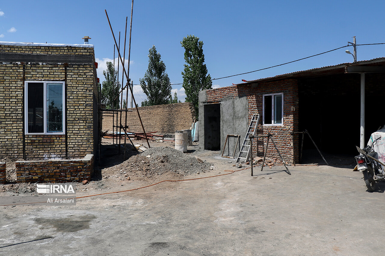ساخت ۱۰ هزار خانه روستایی در گلستان آغاز شد
