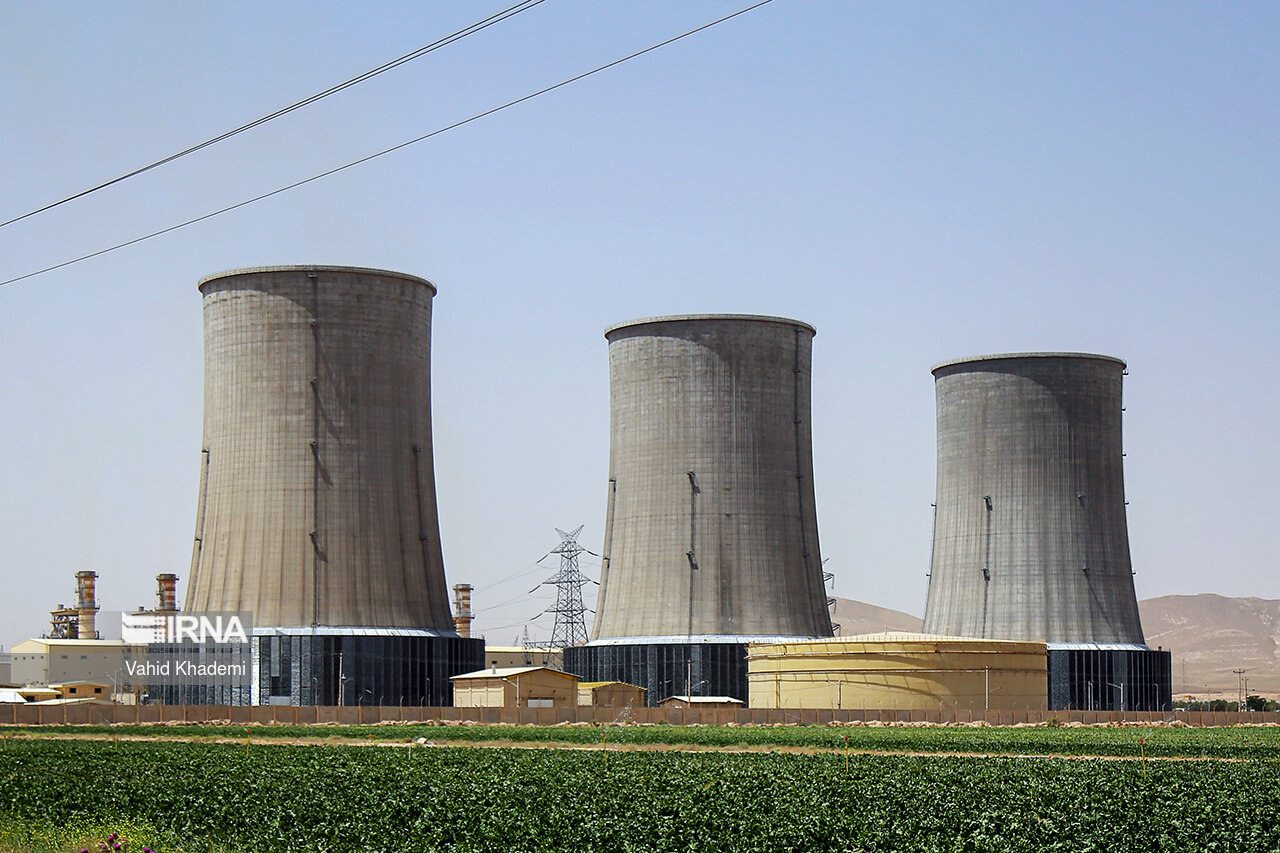 سهم نیروگاههای حرارتی از تامین برق پایدار کشور چقدر است؟ سهم نیروگاههای حرارتی از تامین برق پایدار کشور چقدر است؟