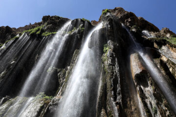 Cascada Margoon en la provincia iraní de Fars
