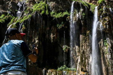 Cascada Margoon en la provincia iraní de Fars
