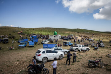 آئین زیارت پیر داغی در روستای کیوی