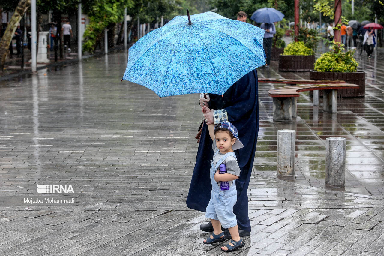 آغاز بارش ۵ روزه باران از امروز در برخی مناطق کشور/ وزش باد و گردوخاک در نوار شرقی